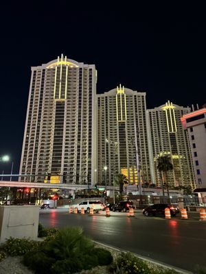 The Signature at MGM Grand by null