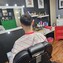 Cutz By Roxxie Family Barber Studio