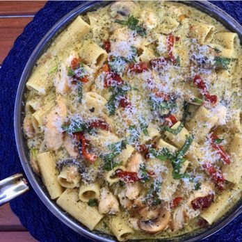 Aly Romero, Private Chef - Chicken Pesto Gorgonzola - Personal Chefs Near Me Aly Romero, Private Chef - Chicken Pesto Gorgonzola - Personal Chefs Near Me