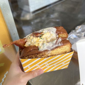 Egg Tuck - bacon egg sandwich - Breakfast & Brunch Near Me - Los Angeles, California