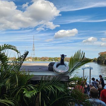 Scenic Boat Tour - Boat Tours Near Me - Winter Park, Florida Scenic Boat Tour - Boat Tours Near Me - Winter Park, Florida