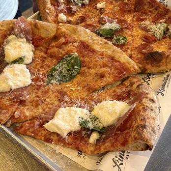 L’industrie Pizzeria - Pizza Near Me - New York, New York L’industrie Pizzeria - Pizza Near Me - New York, New York