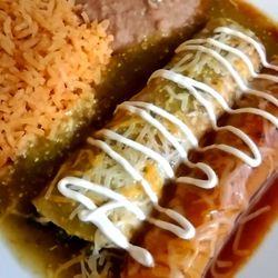 Norte Sur Mexican Restaurant - Beef enchilada & spinach enchilada with rice and beans from the Make Your Own Combo menu.