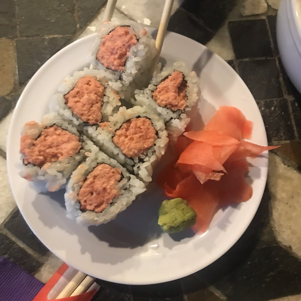 Spicy Tuna crunch roll Spicy Tuna crunch roll