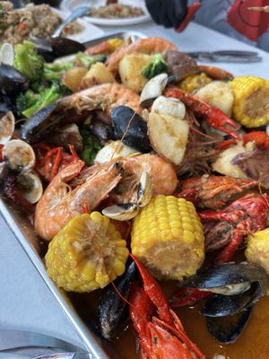 Mama's Crawfish and Seafood House by null