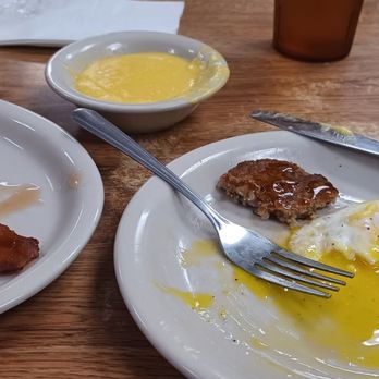 Bread & Butter Cafe - Perfect over medium egg. - Breakfast & Brunch Near Me - Tucson, Arizona