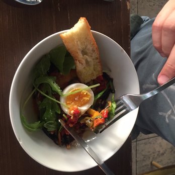 Le Galoubet - Salade - French Near Me - Arles, 13