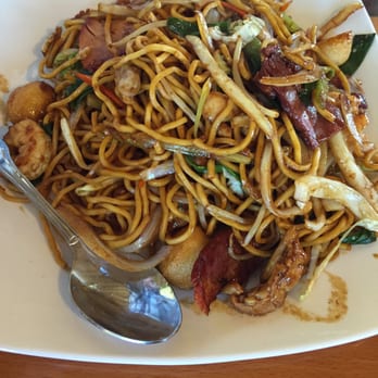 Pho ABC - House special chow mien - Vietnamese Near Me - Folsom, California Pho ABC - House special chow mien - Vietnamese Near Me - Folsom, California