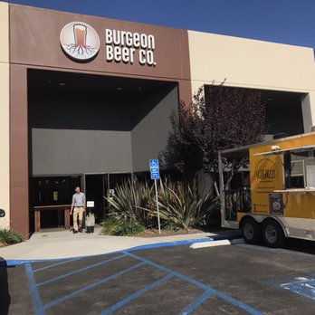 Burgeon Beer Co - Entrance and food truck - Breweries Near Me - Carlsbad, California