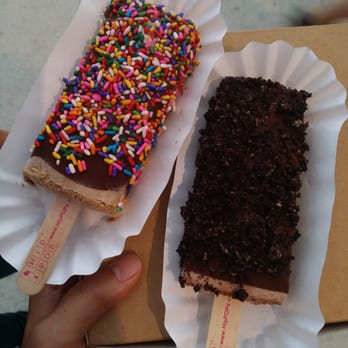 HipPOPs - cappucino dipped in semi-sweet choc & sprinkles. gianduia (nutella) dipped in semi-sweet &oreo. - Food Trucks Near Me - Dania Beach, Florida HipPOPs - cappucino dipped in semi-sweet choc & sprinkles. gianduia (nutella) dipped in semi-sweet &oreo. - Food Trucks Near Me - Dania Beach, Florida