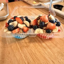 Basic Eatery - Acai flight