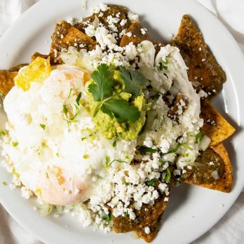 Underdogs Too - Chilaquiles with green suace - Mexican Near Me - San Francisco, California Underdogs Too - Chilaquiles with green suace - Mexican Near Me - San Francisco, California