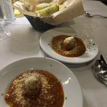 Desi Vega's Steakhouse Northshore - Steakhouses Near Me - Covington, Louisiana Desi Vega's Steakhouse Northshore - Steakhouses Near Me - Covington, Louisiana