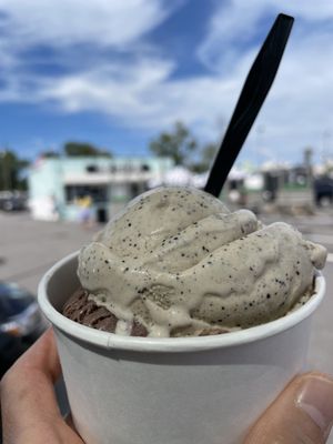 Lolly's Creamery by null