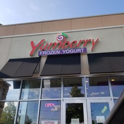 Yumberry Frozen Yogurt - The entrance.