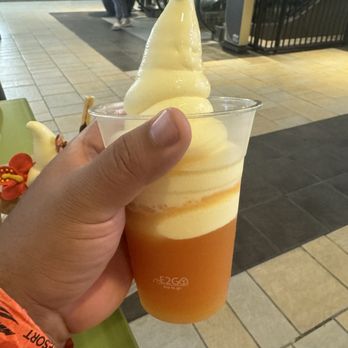 Kokoro Cafe - Dole Whip Float - Desserts Near Me - Honolulu, Hawaii