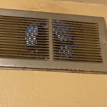 Townhouse Motel - Dirty vent possibly where the files came in - Hotels Near Me - Sanger, California