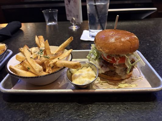 Bar Louie by null