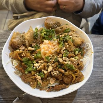 Pho So 1 - pork and eggroll vermicelli bowl - Vietnamese Near Me - Las Vegas, Nevada