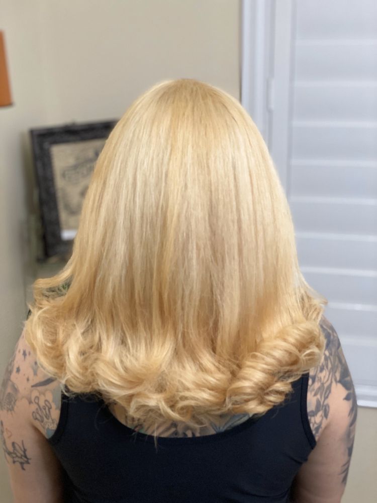 TANGLES HAIR SALON 27 Photos & 13 Reviews 3691 W Florida Ave, Hemet