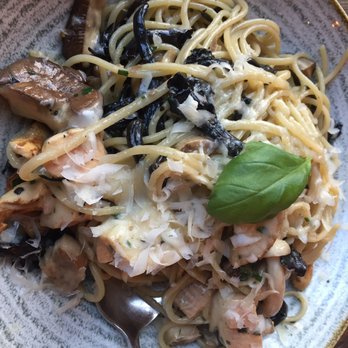 FAMI - Wild mushroom pasta - Italian Near Me - Munich, BY FAMI - Wild mushroom pasta - Italian Near Me - Munich, BY