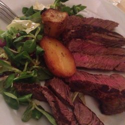 Ristorante Ulisse - Meget lækker mad og lækker vin. Vil klart anbefale stedet. Fik husets vin, virkelig god. Og super betjening.
