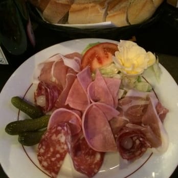 River Side - Assiette de Charcuterie - Restaurants Near Me - Enghien les Bains, 95