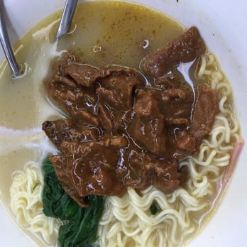 九龍餐室 - all time fav. Satay beef instant noodle - Hong Kong Style Cafe Near Me - Hong Kong, HK
