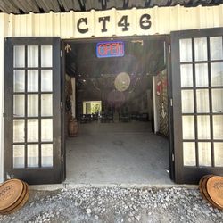 Charlie T’s Crawfish and Seafood