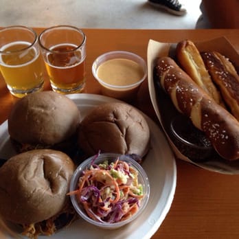 Honolulu Beerworks - Kalua sliders with coleslaw on the side - Brewpubs Near Me - Honolulu, Hawaii Honolulu Beerworks - Kalua sliders with coleslaw on the side - Brewpubs Near Me - Honolulu, Hawaii