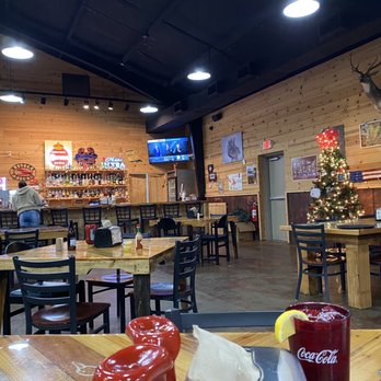 Cajun Claws Seafood Boilers - Inside of restaurant, bar - Seafood Near Me - Rayne, Louisiana Cajun Claws Seafood Boilers - Inside of restaurant, bar - Seafood Near Me - Rayne, Louisiana