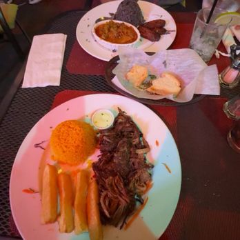 El Cristo Restaurant - Ropa Vieja y Vaca Frita (and free garlic toast) - Cuban Near Me - MIAMI, Florida El Cristo Restaurant - Ropa Vieja y Vaca Frita (and free garlic toast) - Cuban Near Me - MIAMI, Florida