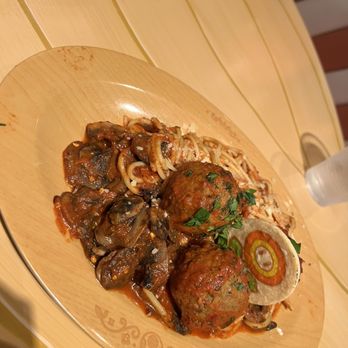 Toadstool Cafe - Spaghetti - very spicy - Cafes Near Me - Universal City, California Toadstool Cafe - Spaghetti - very spicy - Cafes Near Me - Universal City, California