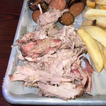 Victory Inn - Pulled Pork - American Near Me - Warren, Michigan
