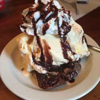Westy's - Hot fudge pie - American Near Me - Memphis, Tennessee Westy's - Hot fudge pie - American Near Me - Memphis, Tennessee