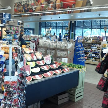 Market Fresh - Grocery Near Me - Beverly Hills, Michigan