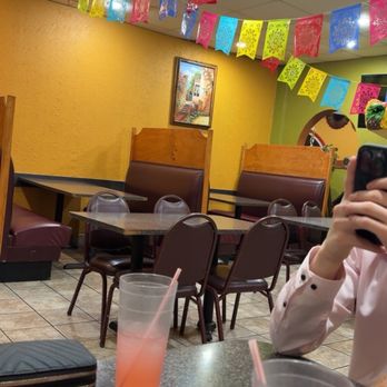 Las Lomas - Mexican Near Me - Muscatine, Iowa