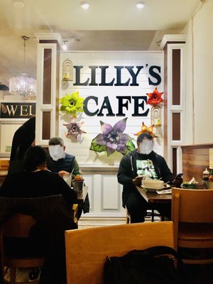Lilly's Café by null