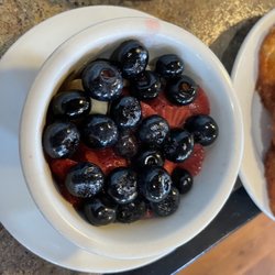 Uncle Bob's Ham & Eggers - Fruit cup