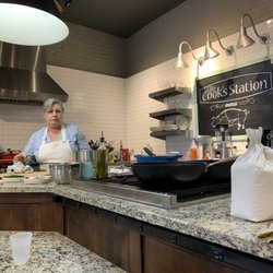 The Cook's Station - Tuscan Cooking class