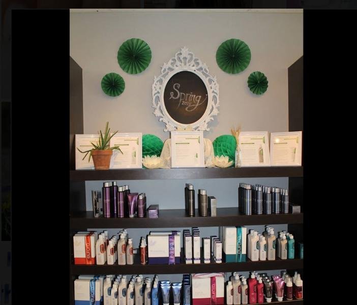Sunshrine Day Spa & Salon Logo