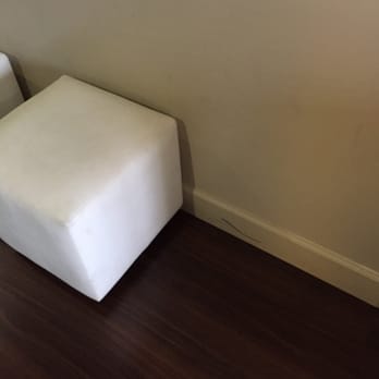 BLVD Hotel & Studios - Dirty white furniture - Hotels Near Me - Studio City, California