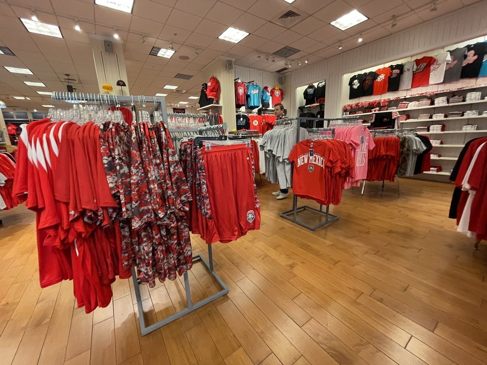 NEW MEXICO LOOK Updated September 2024 19 Photos 6611 Menaul Blvd