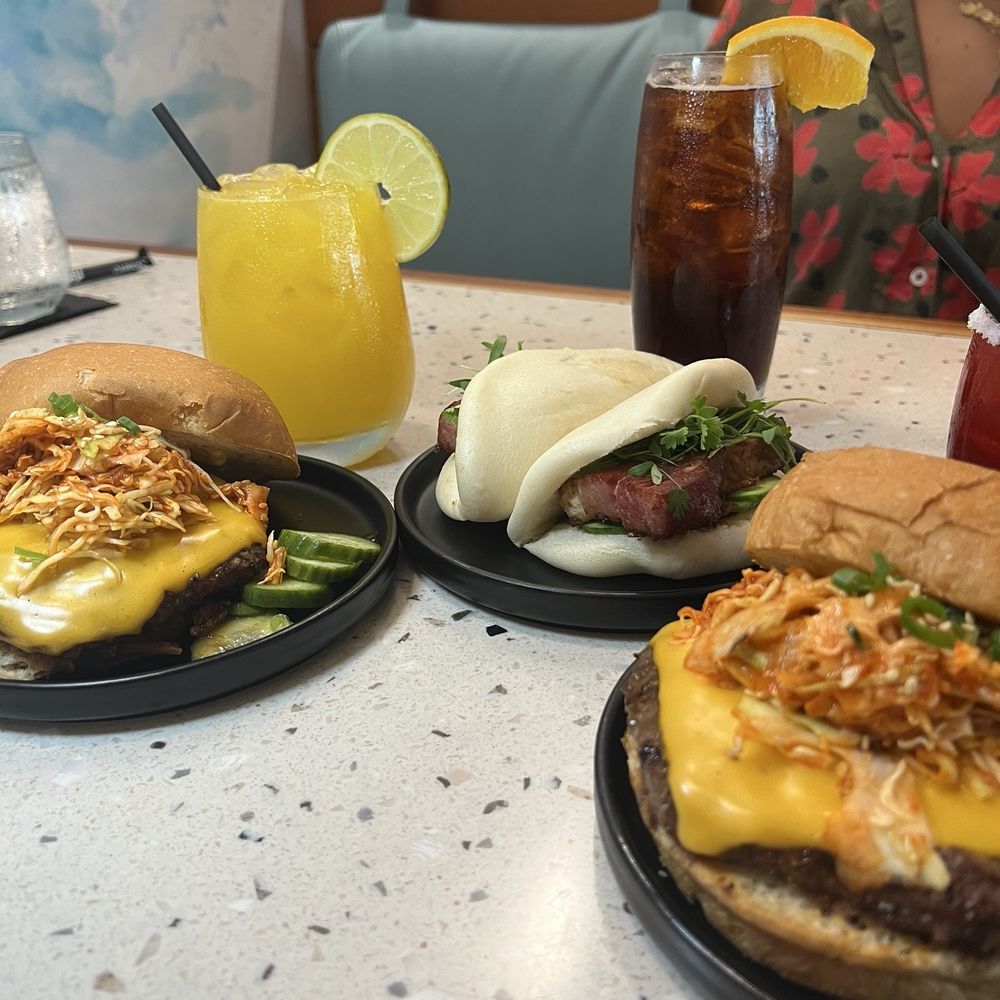 Piko Kitchen + Bar - Cocktail Bars Near Me - Honolulu, Hawaii