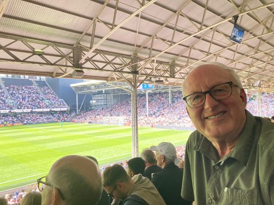 Craven Cottage by null