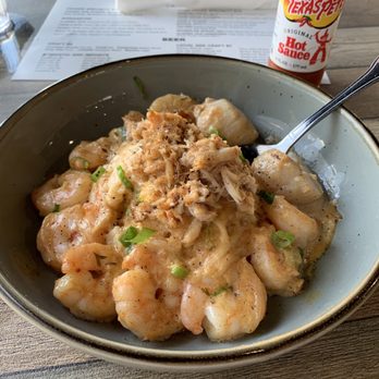 Charleston Crab House - Shrimp, scallops, risotto - Seafood Near Me - Charleston, South Carolina Charleston Crab House - Shrimp, scallops, risotto - Seafood Near Me - Charleston, South Carolina