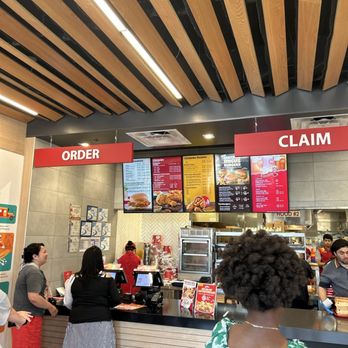 Jollibee - Picking up for Father's Day - Fast Food Near Me - Pembroke Pines, Florida