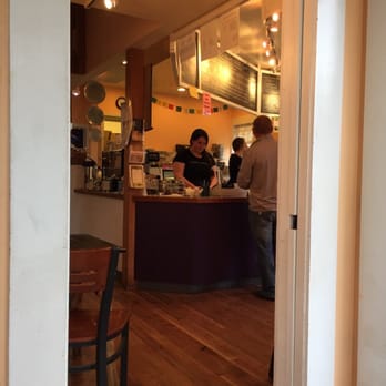 Frankie's - Ice Cream & Frozen Yogurt Near Me - Mendocino, California