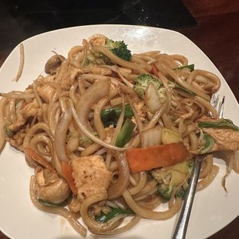 Q Restaurant - STIR-FRIED UDON noodles - Chinese Near Me - Boston, Massachusetts Q Restaurant - STIR-FRIED UDON noodles - Chinese Near Me - Boston, Massachusetts