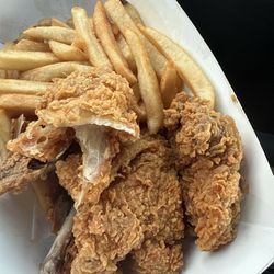 Hartz Chicken Buffet
